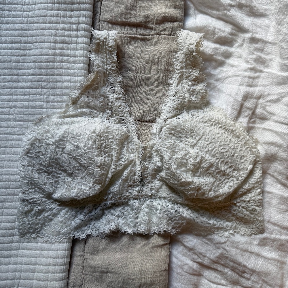 Aerie Eyelash Lace Padded Plunge Bralette, Size Large, White
